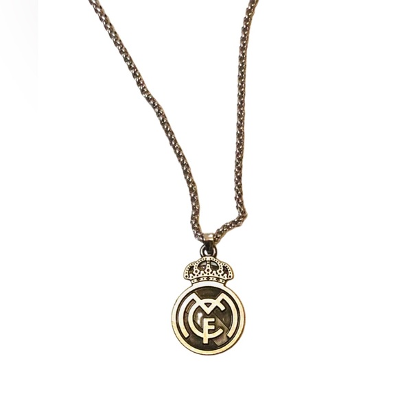 Real Madrid Badge Necklace- Soccer Pendant - Picture 2 of 5